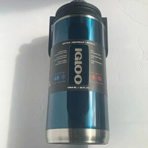 Igloo 36 oz  Tumbler Thermo Bottle Sling Handle Twist Lid Blue New